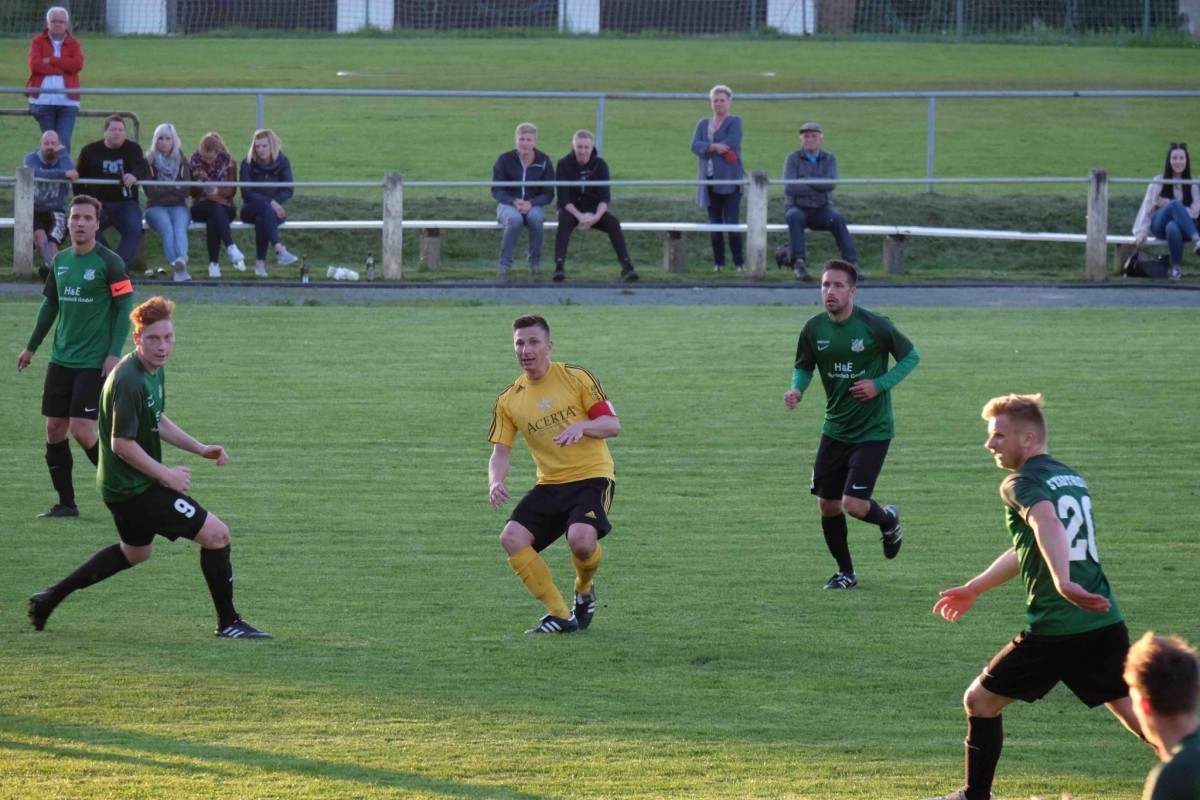 FSV Schleiz läuft Grün-Weiß Stadtroda nieder