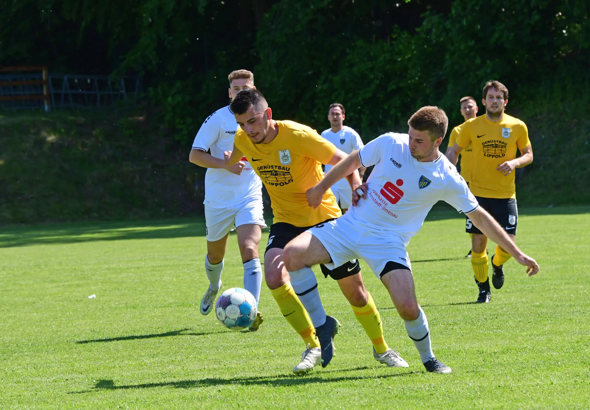 Dank dreifachen Comebacks: FSV Schleiz punktet gegen Titelaspiranten Arnstadt