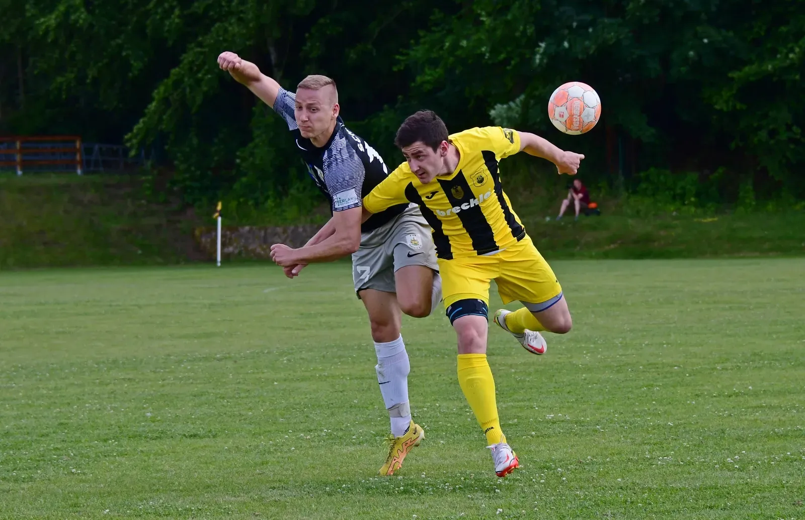 Niederlage zum Saisonfinale: FSV Schleiz unterliegt FC Thüringen Weida